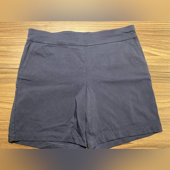 Talbots Women's 16 Petite Navy Shorts - Picture 1 of 5